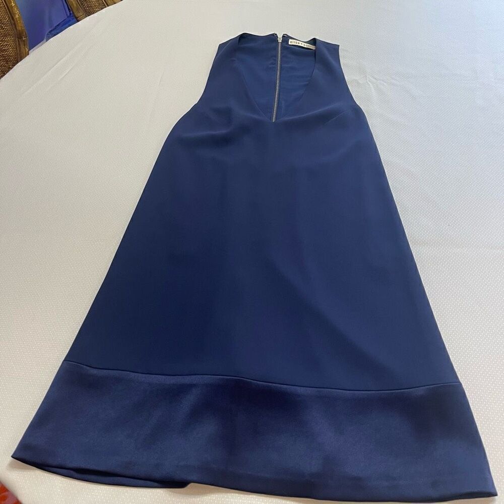Alice + Olivia Navy Blue Trapeze Daralee Dress Size Small